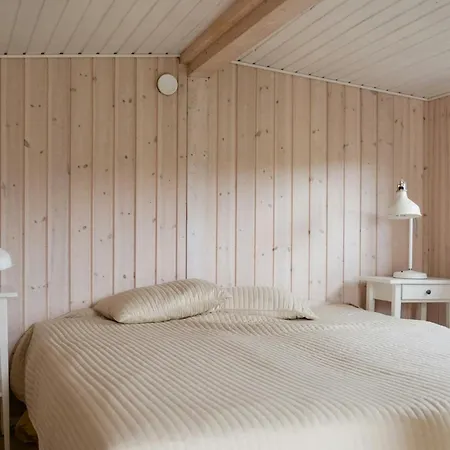 Idyllic With A Stunning Panoramic View Nyaraló